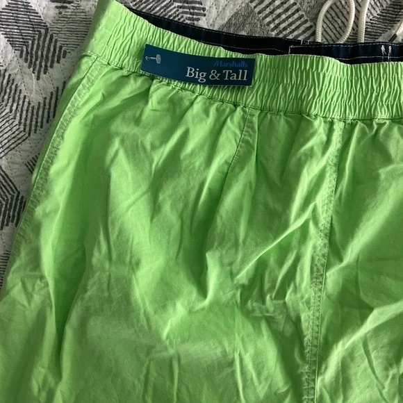 Ralph Lauren Men's Bright Green Swim Shorts - Picture 6 of 9